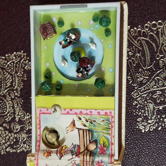 2006 Animated Music box - Row Row Your Boat, Rare Collectible toy - Picture 8 of 11